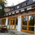 לינה וארוחת בוקר Winter Forest Vlasic טראווניק