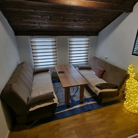 Oda ve Kahvaltı Winter Forest Vlasic *