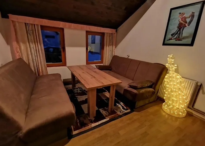 Winter Forest Vlasic Bed & Breakfast *