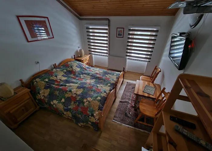 Bed & Breakfast Winter Forest Vlasic